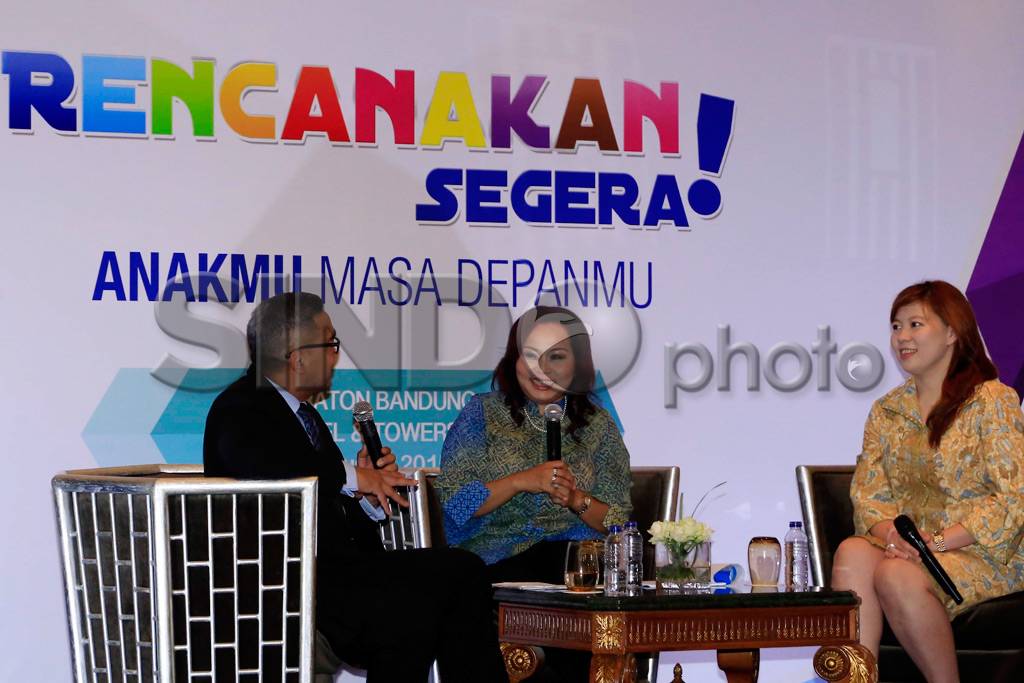 AXA Mandiri Tekankan...