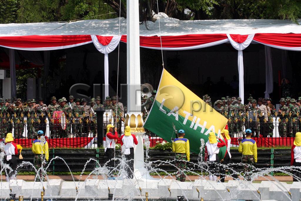Latihan Pengibaran Bendera...