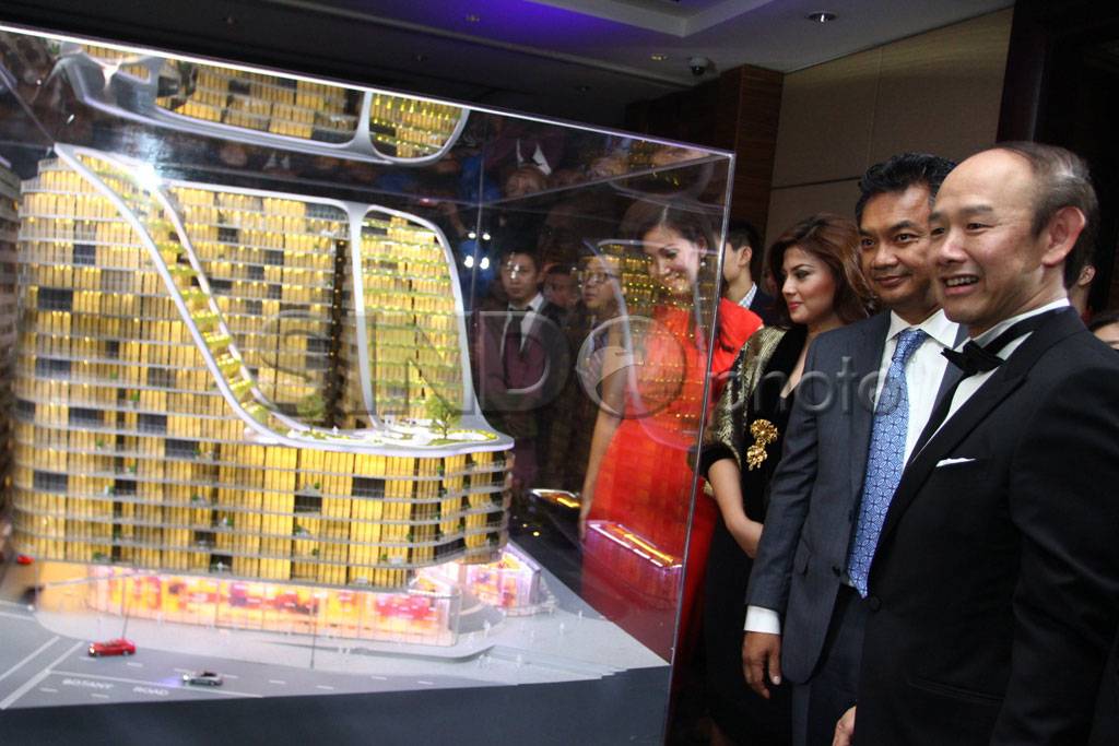 Crown Group Luncurkan...