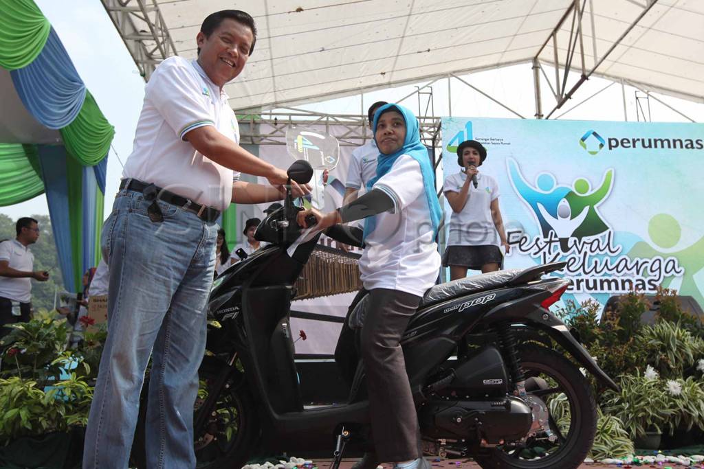 Perumnas Rayakan HUT...