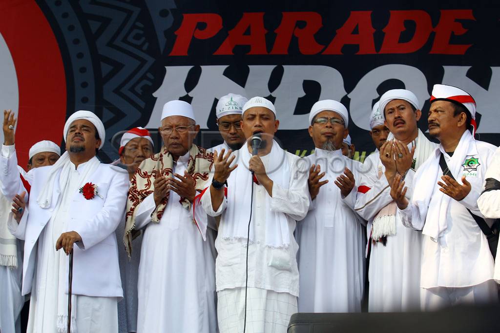 Ribuan Umat Muslim Ikuti...