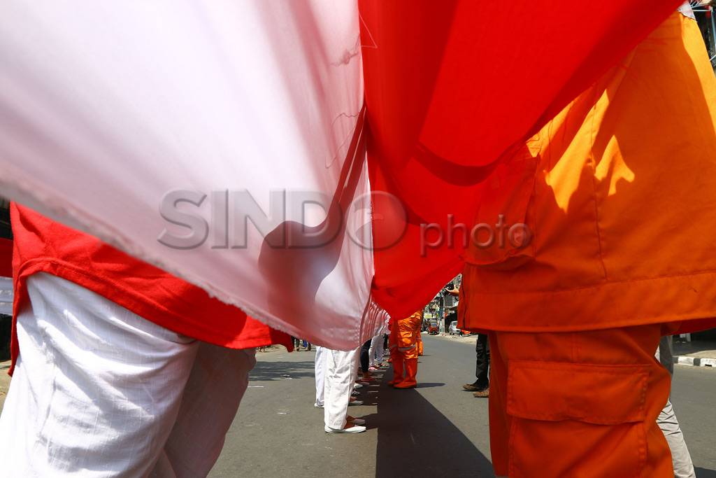 Kenang Fatmawati, Ratusan...
