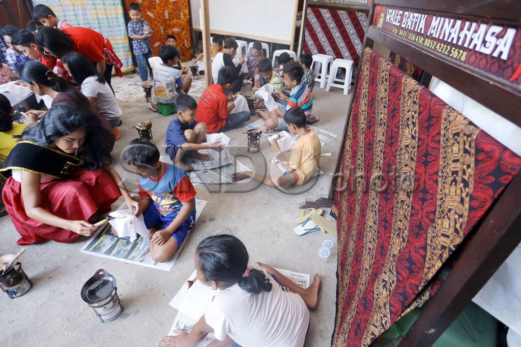 Melestarikan Batik Minahasa