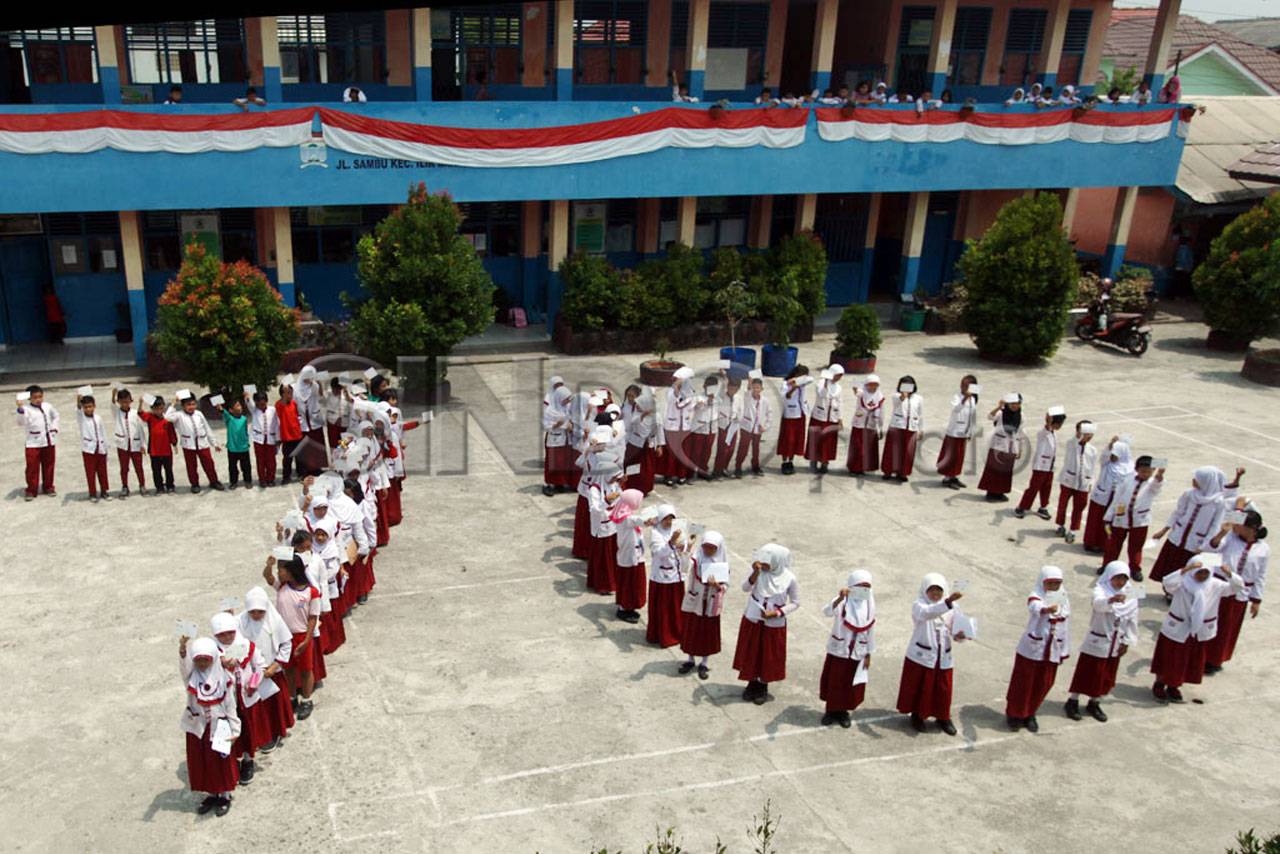 Ratusan Pelajar Kirimkan...