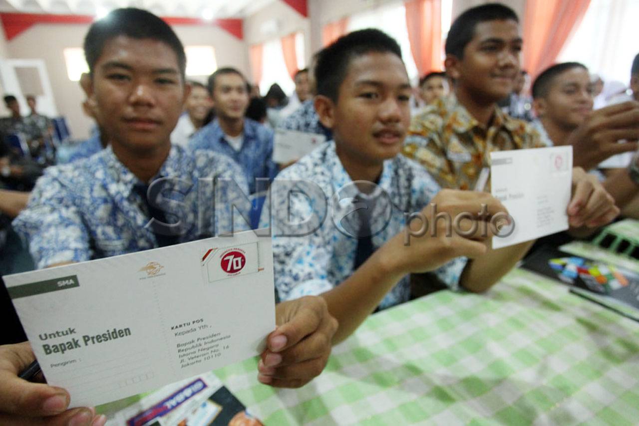 Ratusan Pelajar Kirimkan...