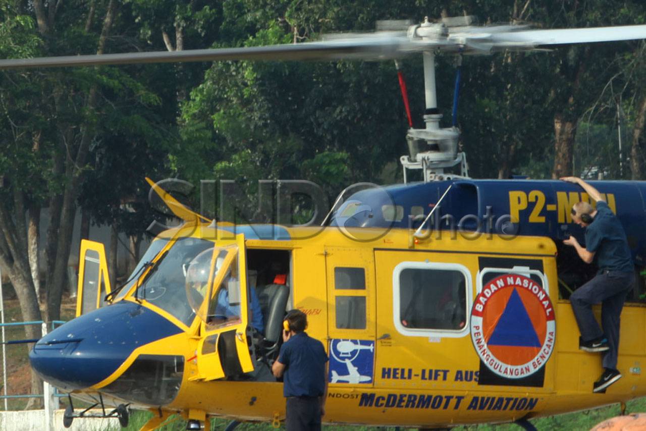 Helikopter Gunakan Flame...