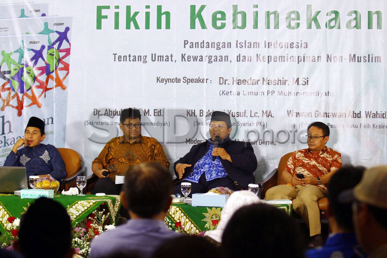 Peluncuran Buku dan...