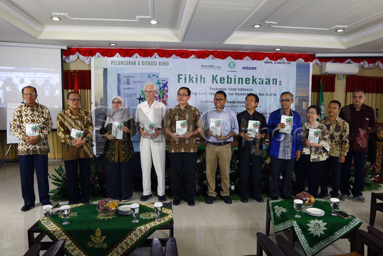 Peluncuran Buku dan...