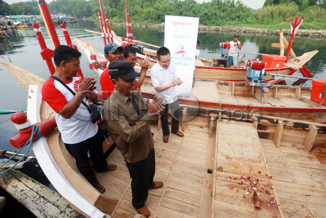 OCBC NISP Serahkan Tiga...