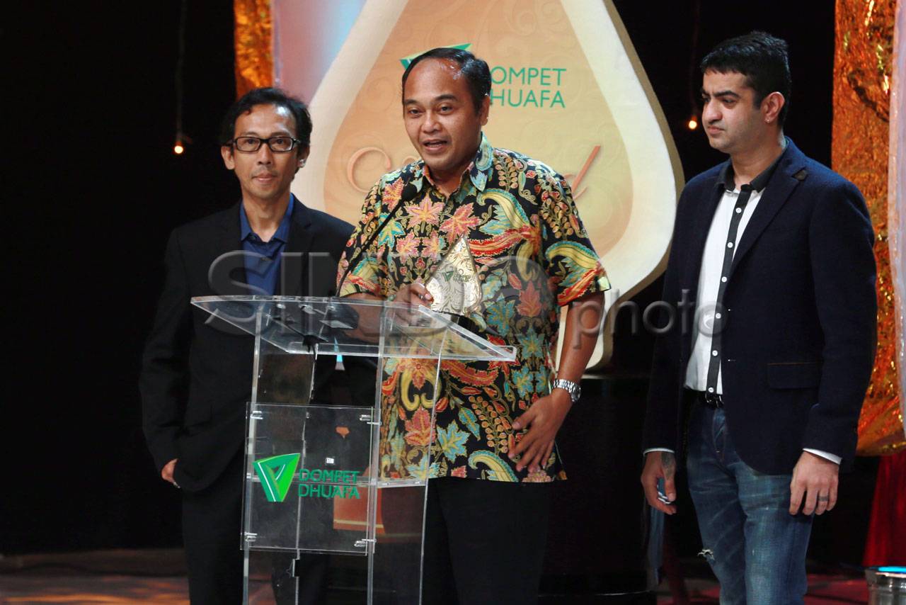 Adit Sopo Jarwo Raih...