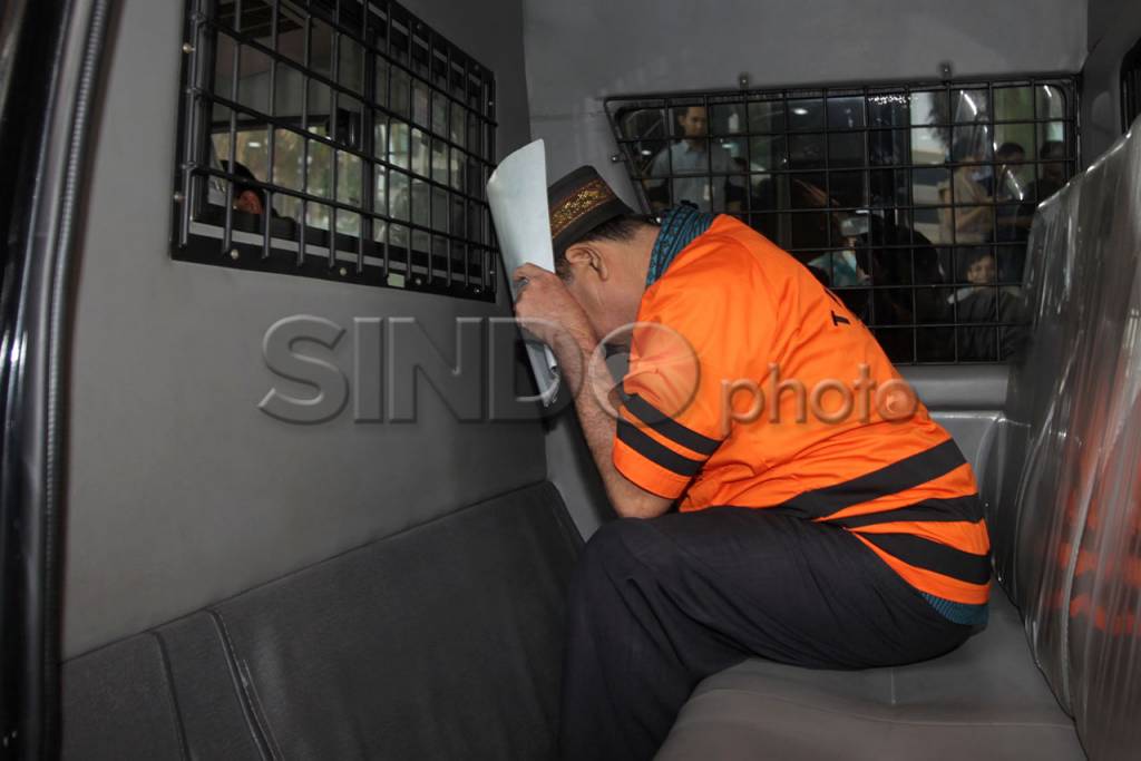 KPK Periksa Panitera...