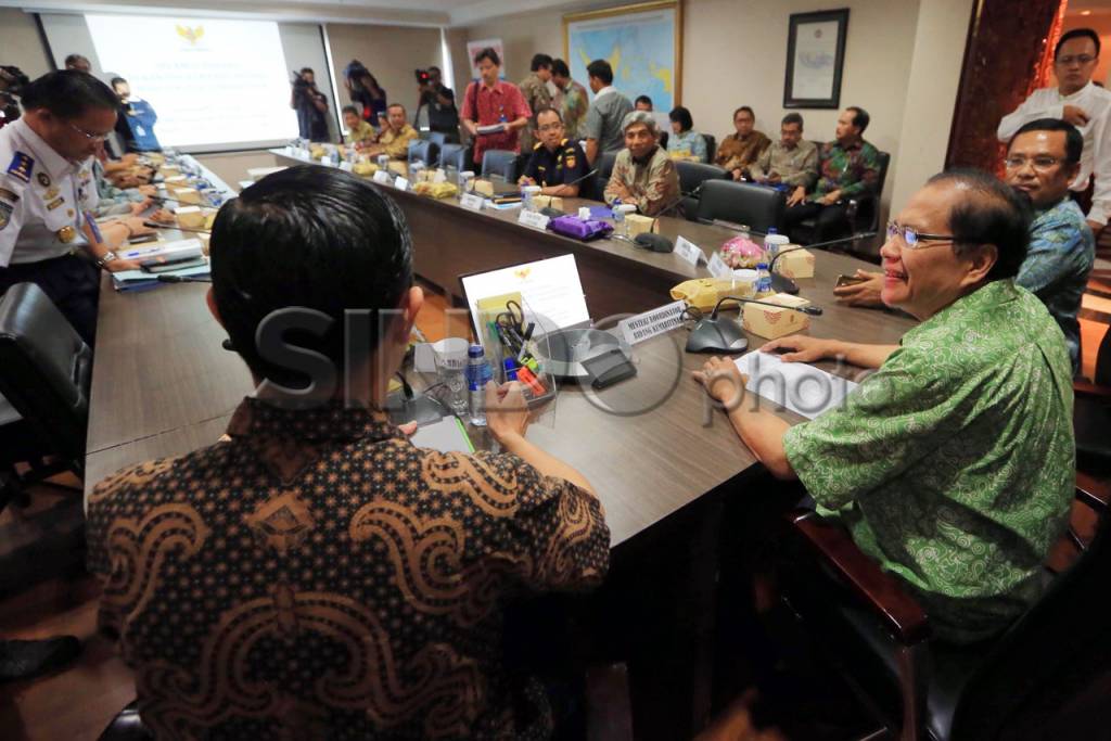 Rizal Ramli Gelar Rakor...