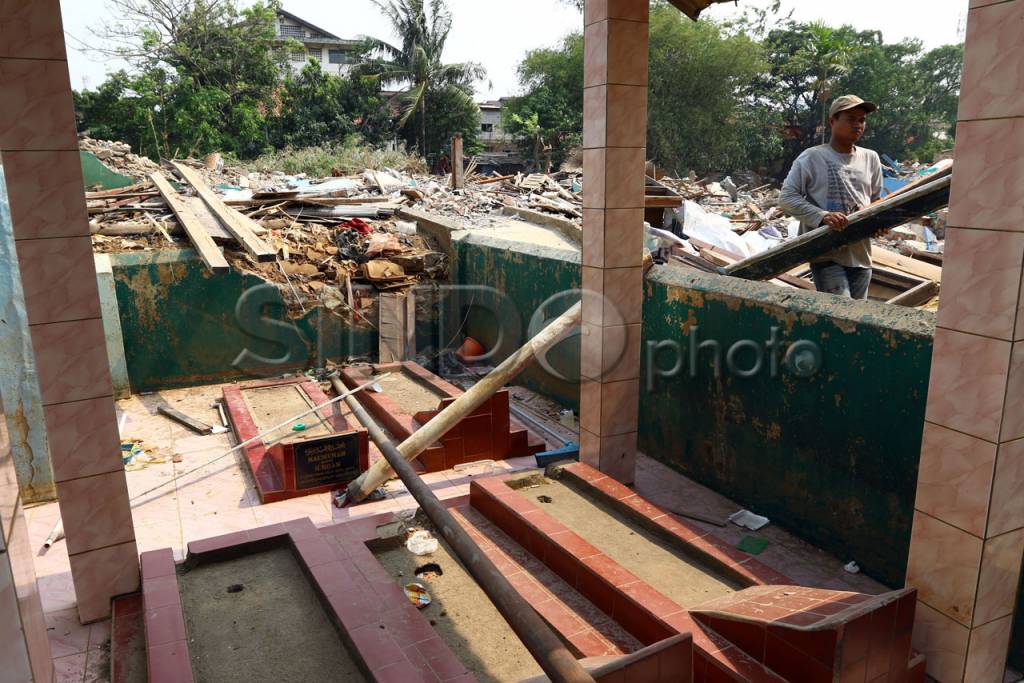 Makam KH Kosim di Kampung...