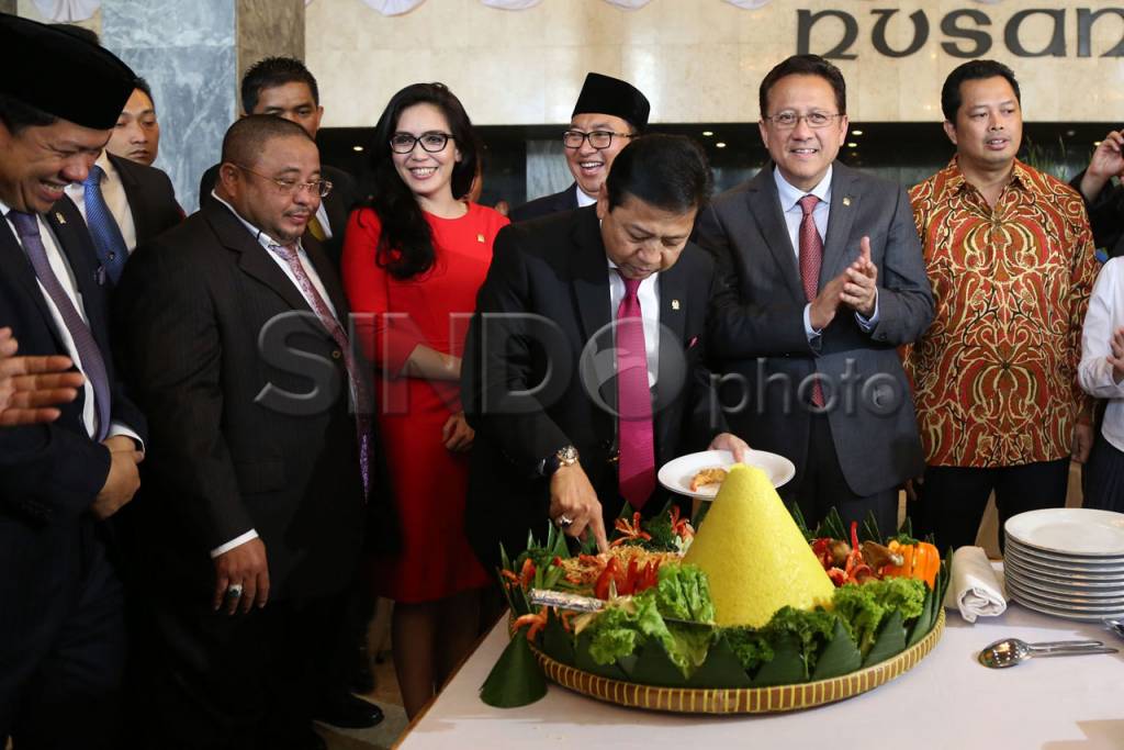 DPR Galar Sidang Paripurna...