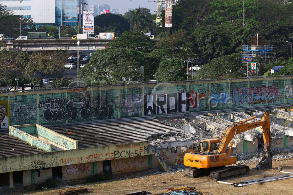 Stadion Lebak Bulus...