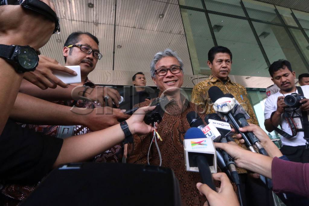 Dirut Pertamina Serahkan...