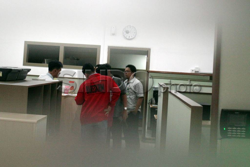 Bareskrim Polri Geledah...