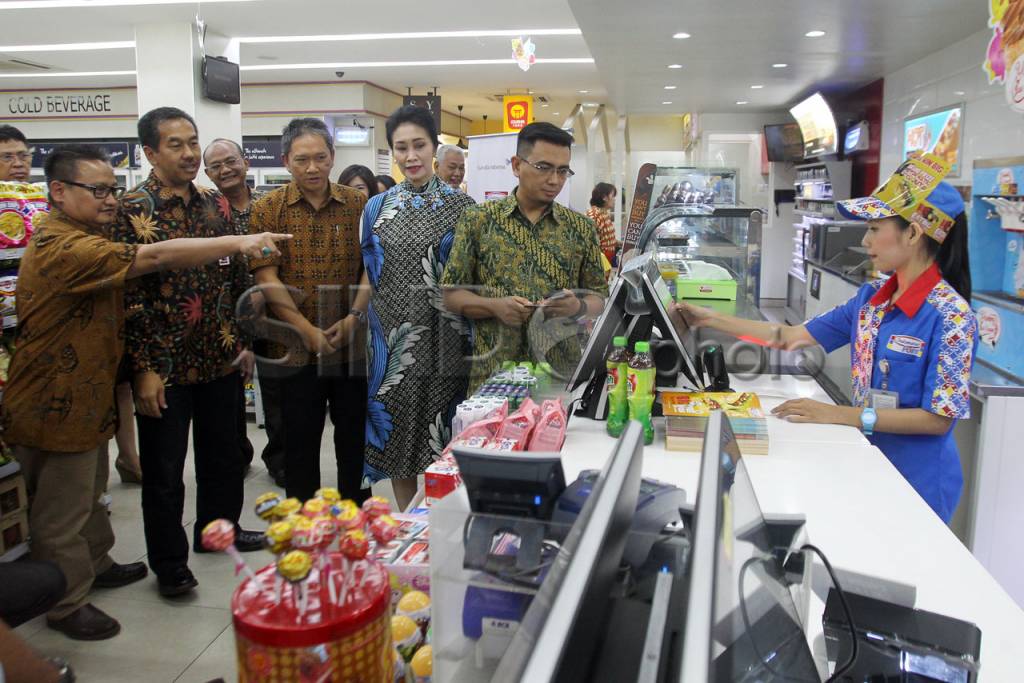 Garuda dan Telkom Luncurkan...