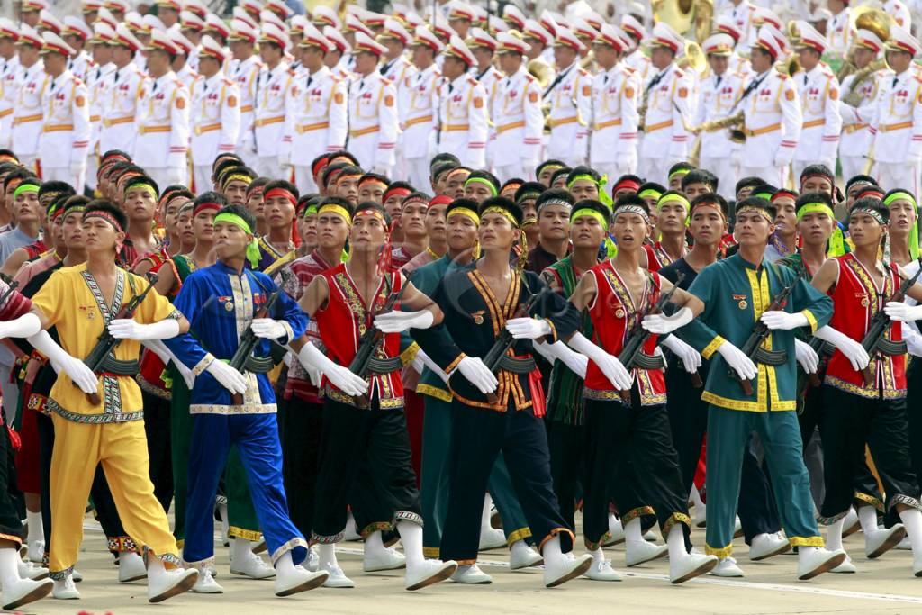Seragam Unik dan Modis...