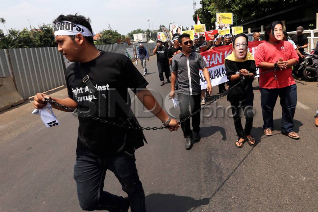 Demo Usut Korupsi BPPN