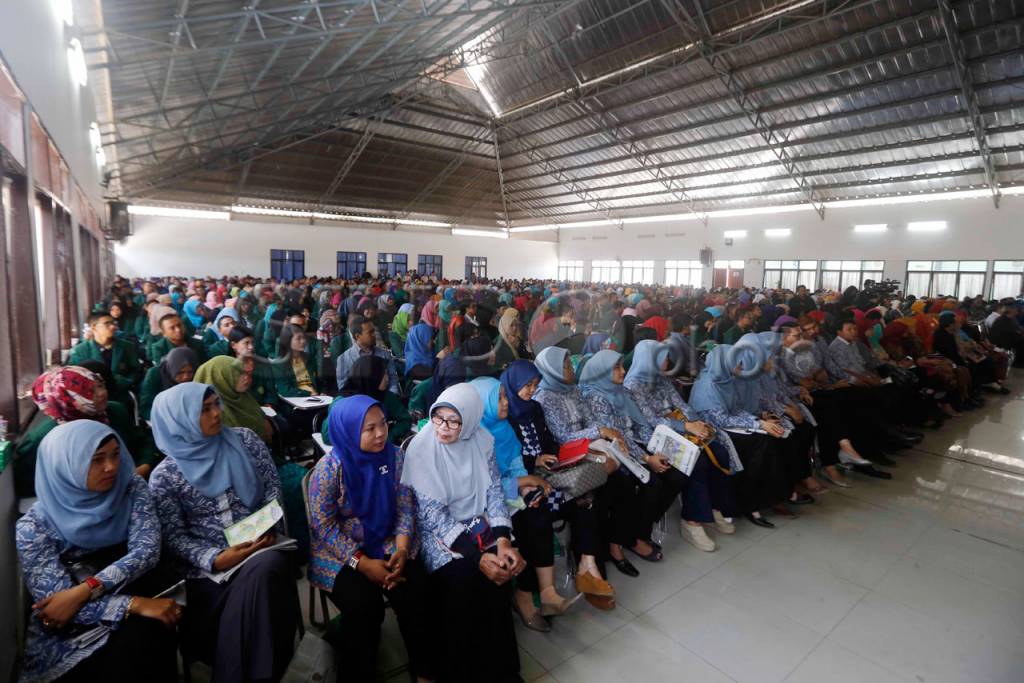 HT Beri Kuliah Umum...