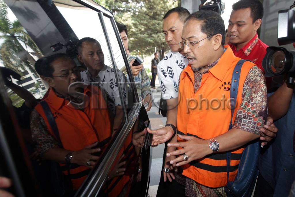 Ilham Arief Sirajuddin...