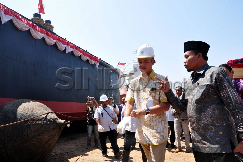 Ganjar Pranowo Luncurkan...