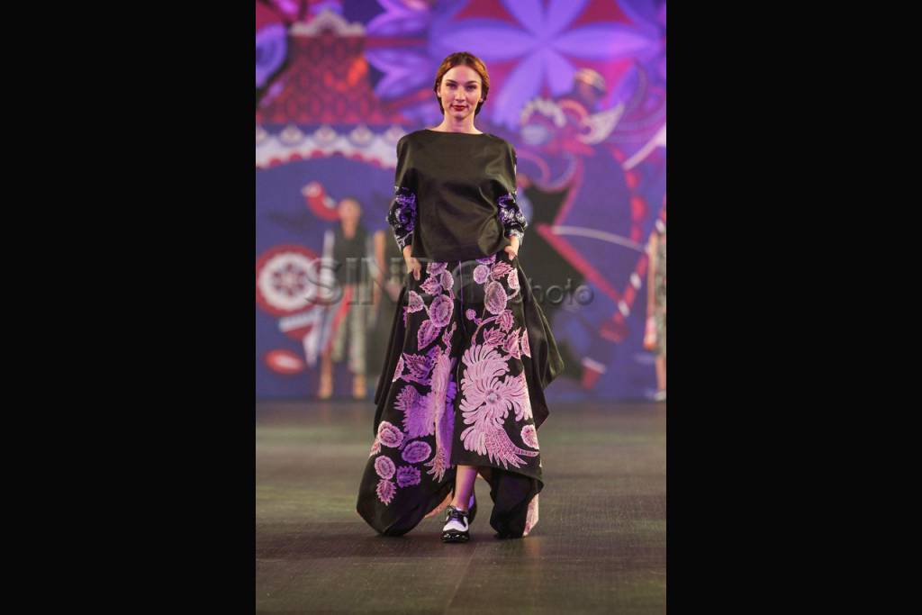 Batik Kudus Denny Wirawan...