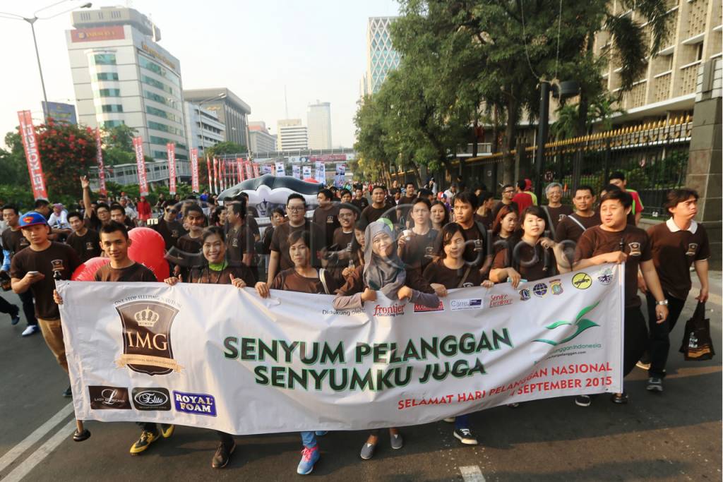 Peringati Hari Pelanggan...
