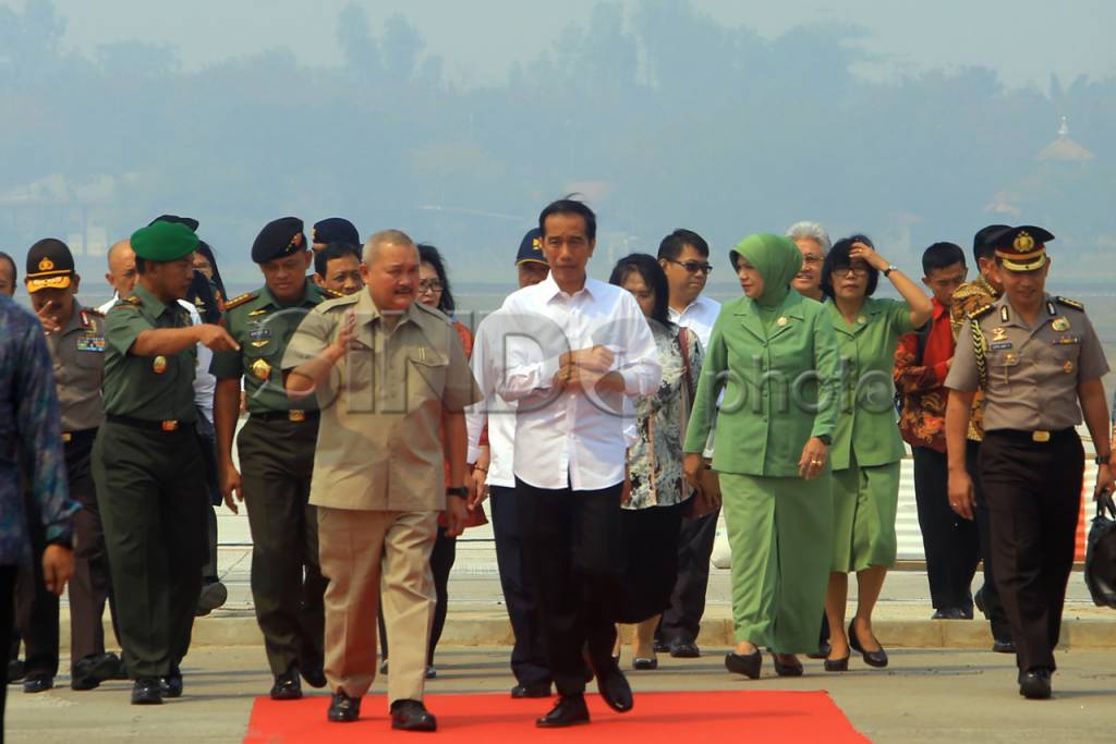 Presiden Jokowi Pantau...