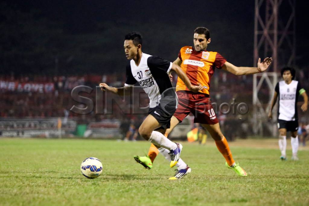 PSM Makassar Bermain...