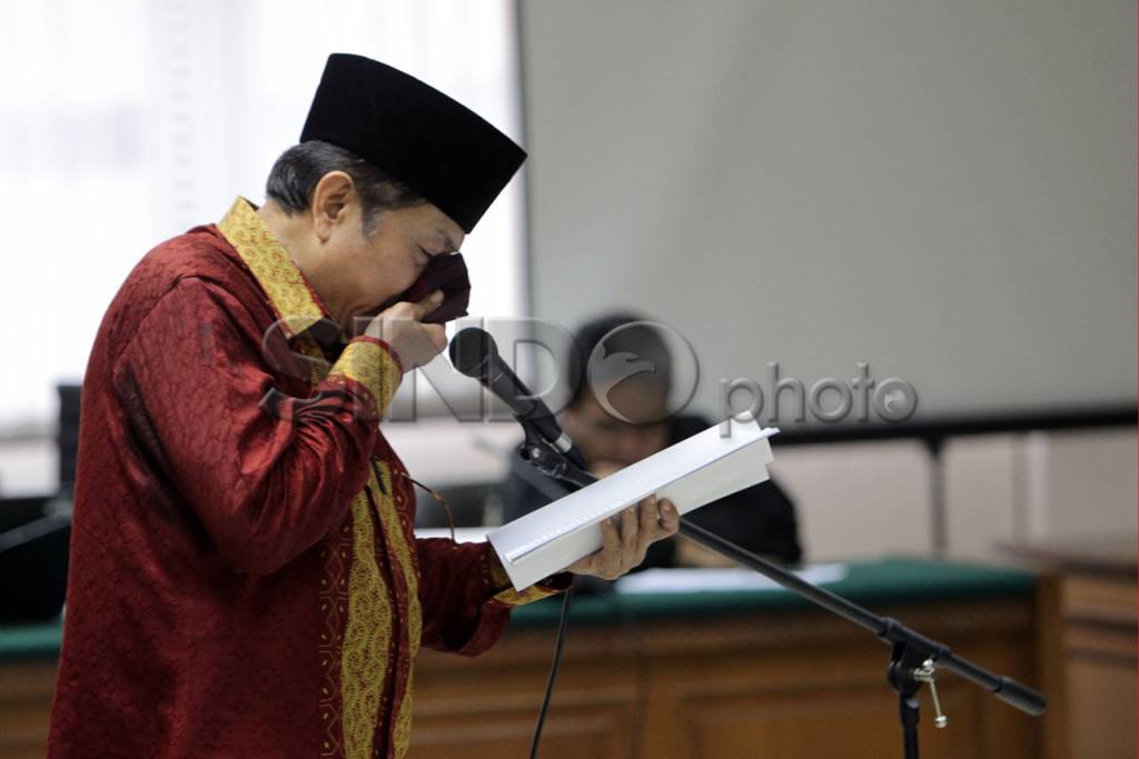 Waryono Karno Menangis...