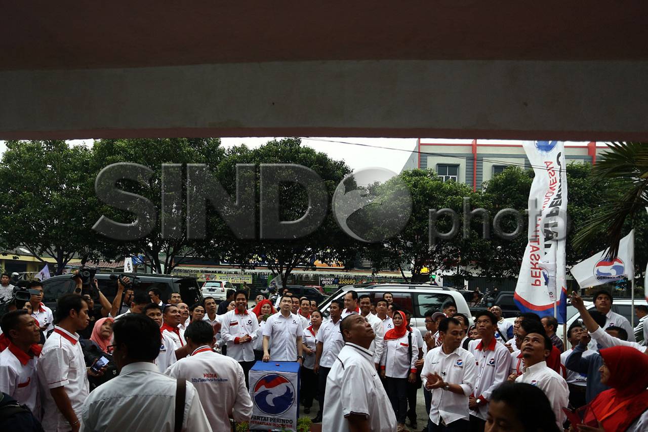 HT Resmikan Kantor DPW...
