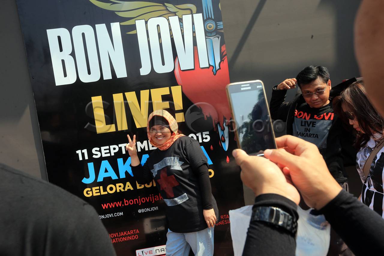 Penggemar Bon Jovi Mulai...