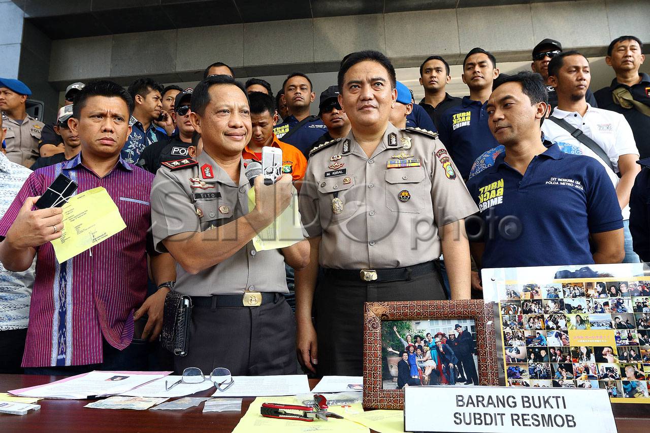 Polisi Bekuk Pembunuh...