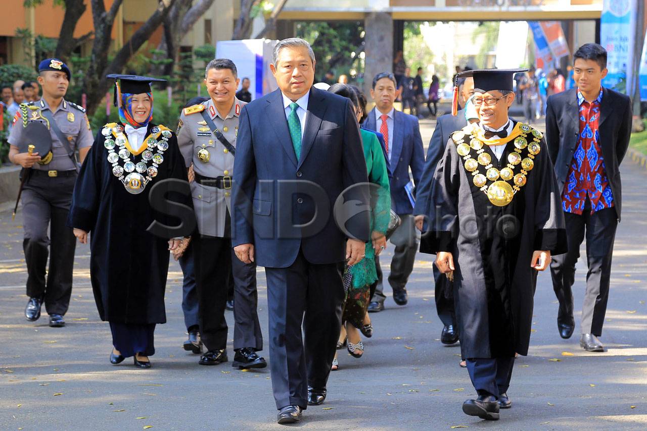 SBY Orasi Ilmiah di...