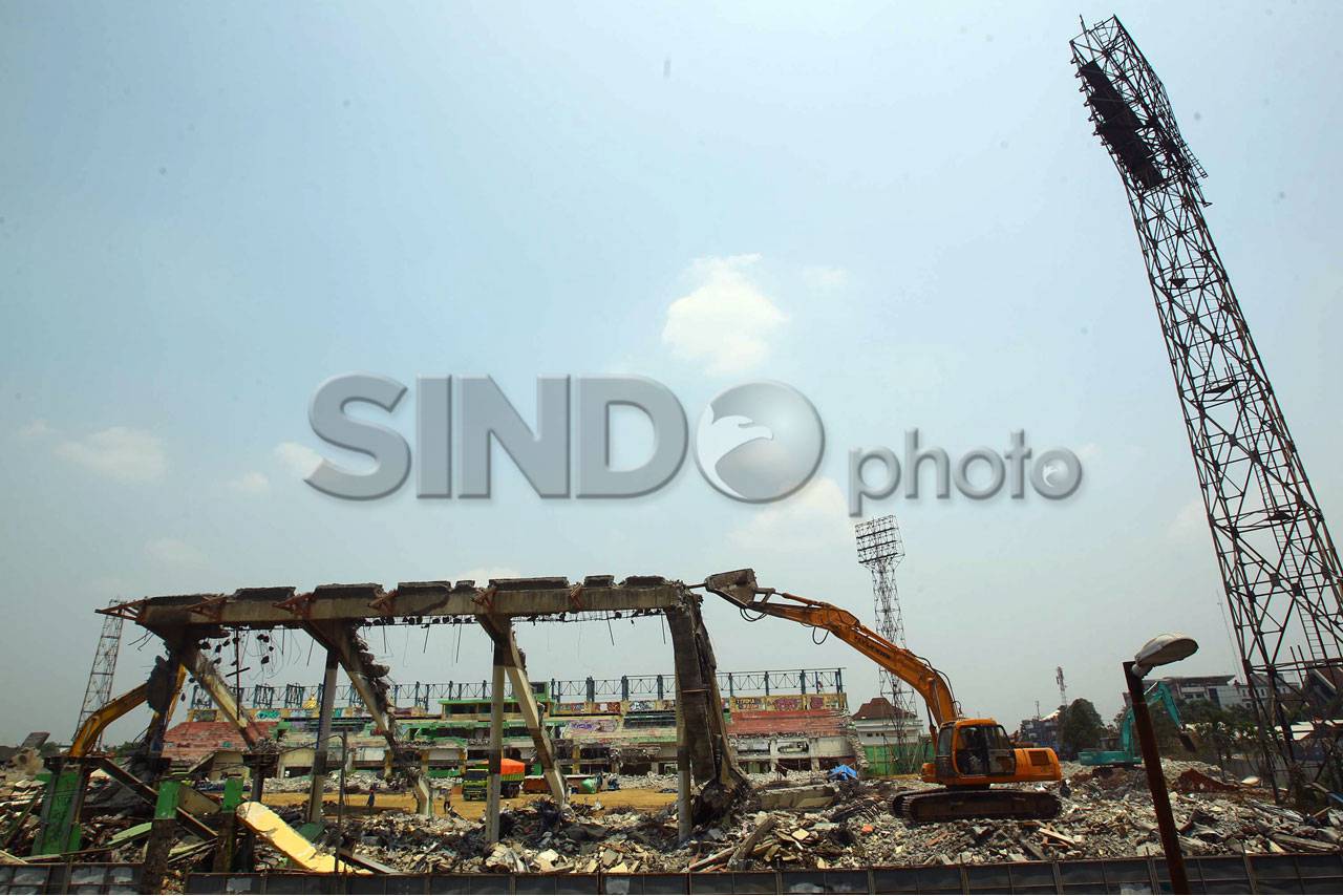 Pembongkaran Stadion...