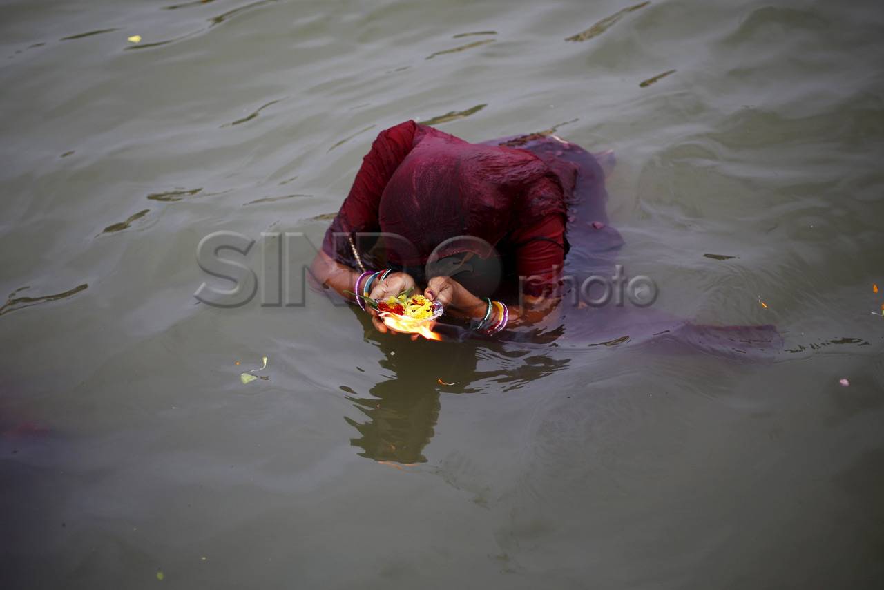 Ribuan Umat Hindu Hadiri...