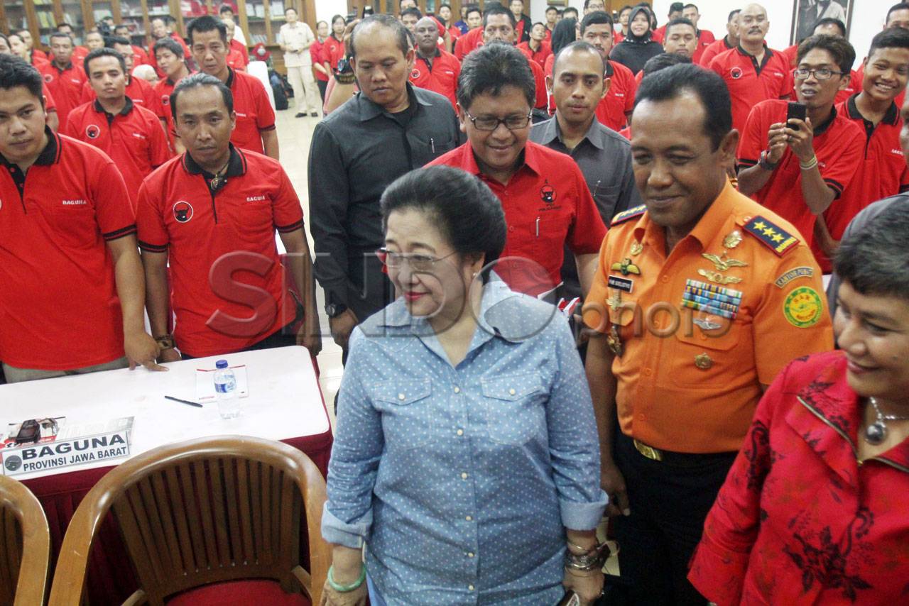 100 Anggota Baguna PDI...