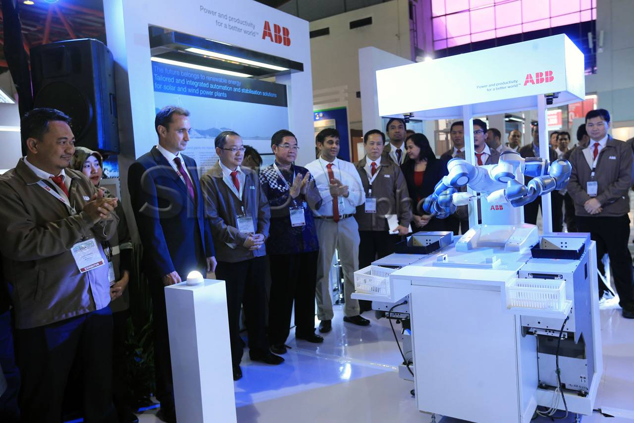 ABB Perkenalkan Robot...