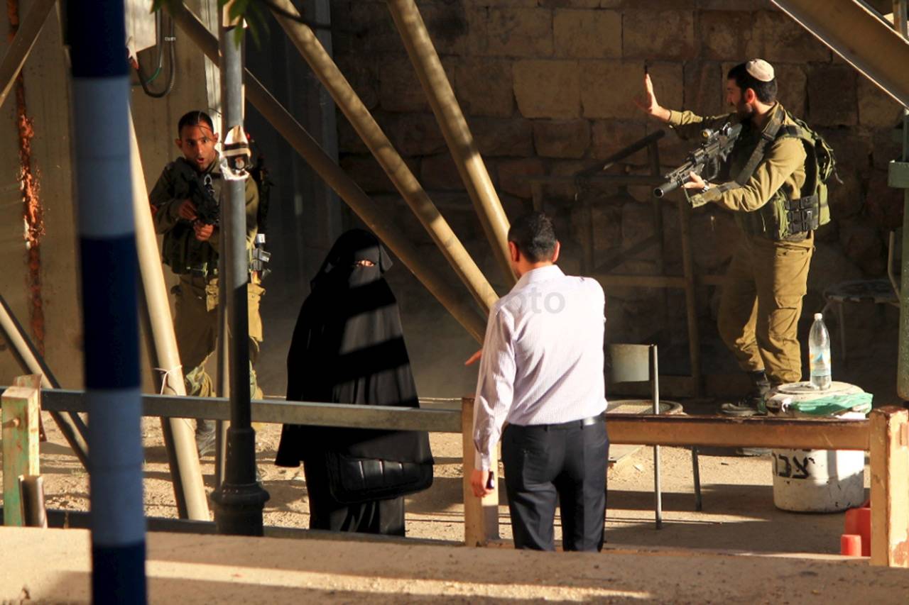 Tentara Israel Tembak...