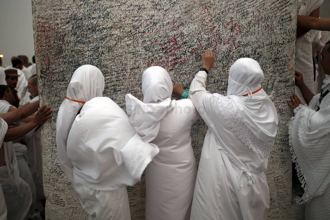 Wukuf di Arafah Momentum...