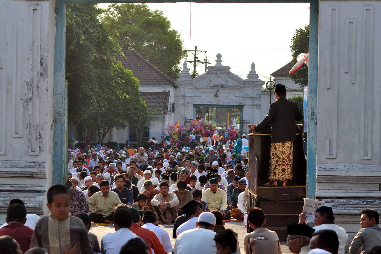 Salat Idul Adha di Keraton...