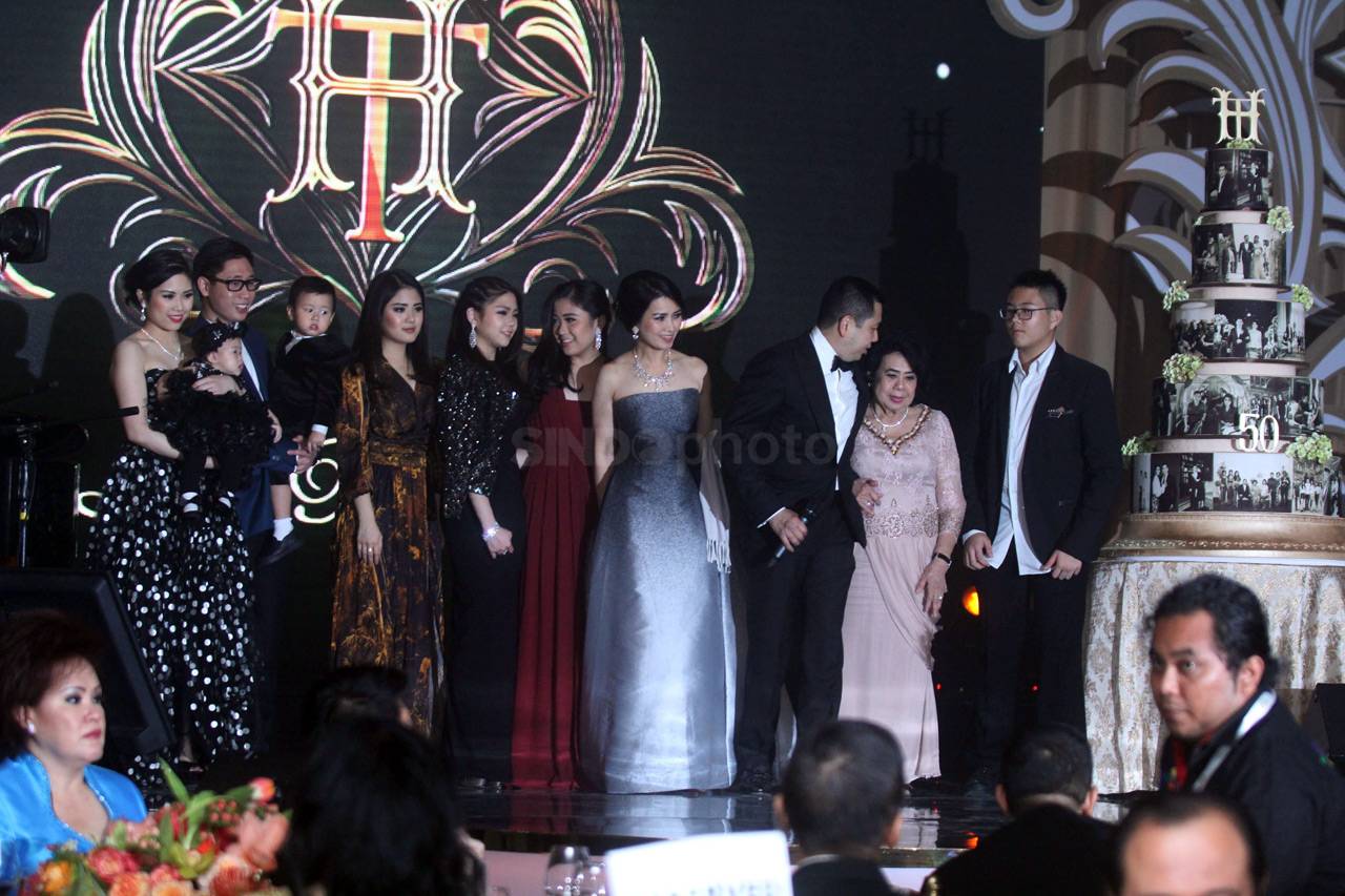 Pesta Ulang Tahun Hary...