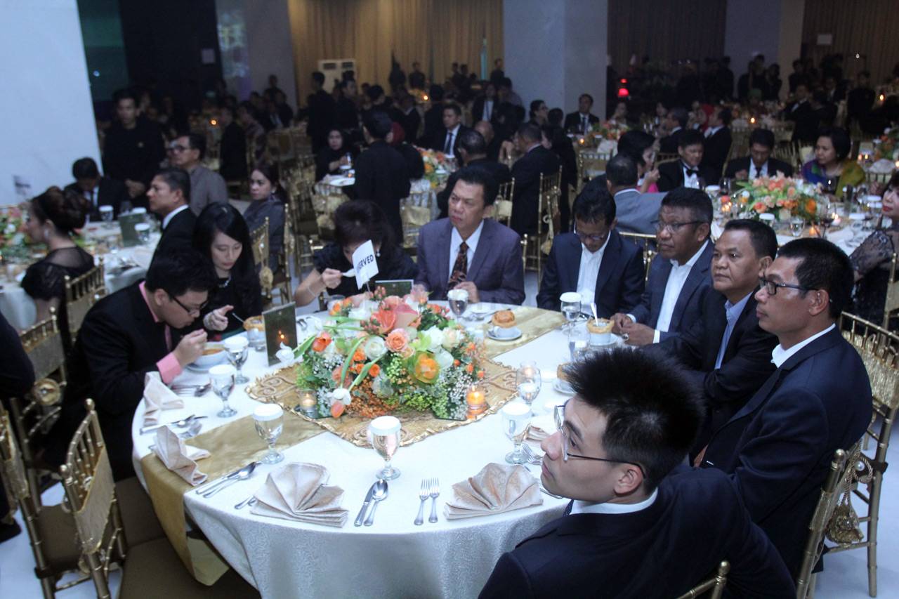 Pesta Ulang Tahun Hary...
