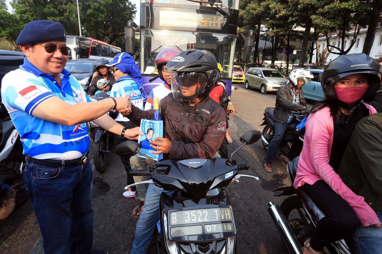 Partai Demokrat Bagikan...