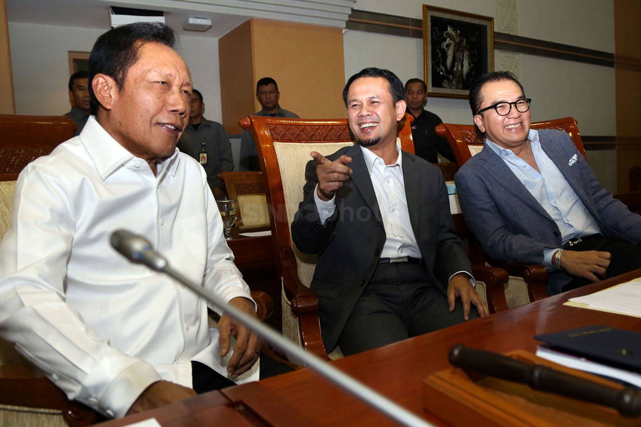 DPR Gelar Raker Dengan...