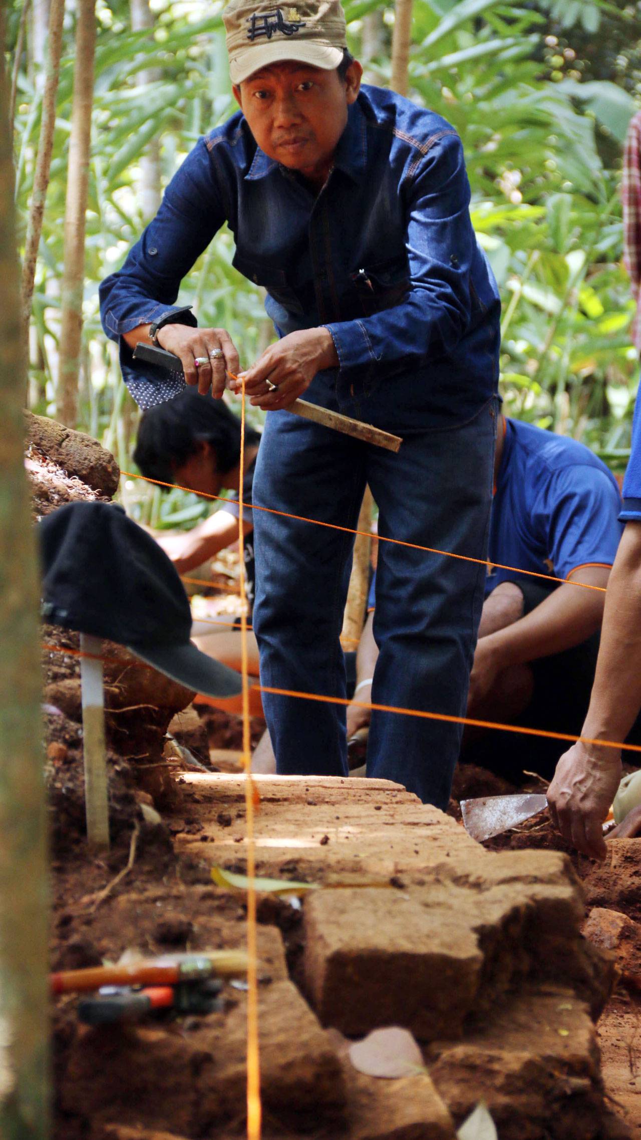 Penemuan Situs Candi...