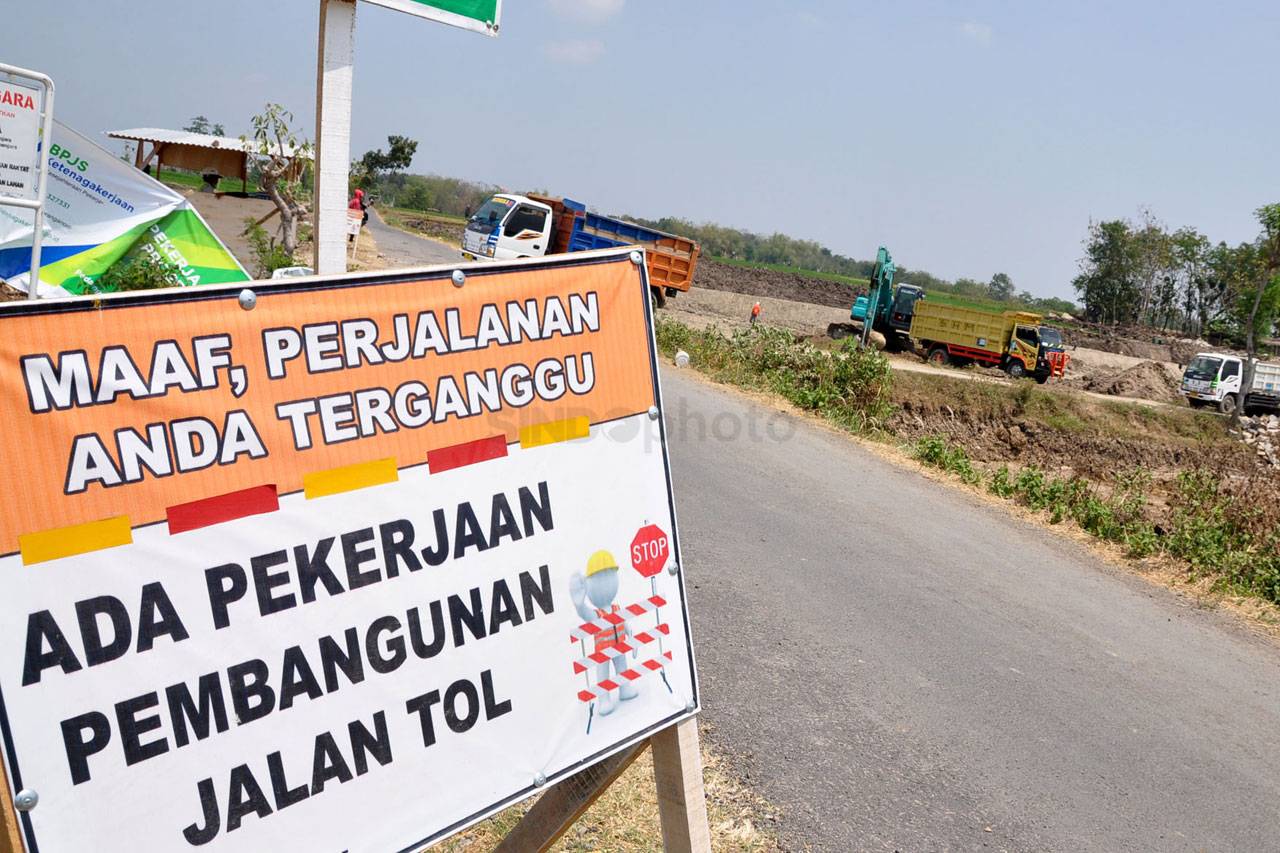 Proyek Tol Solo-Kertosono...