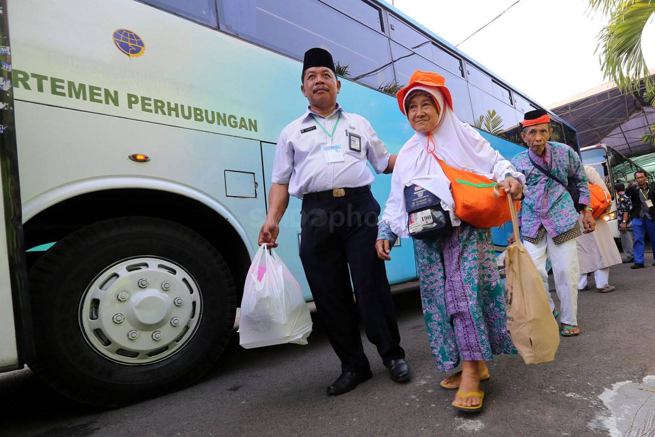Jamaah Haji Kloter Pertama...